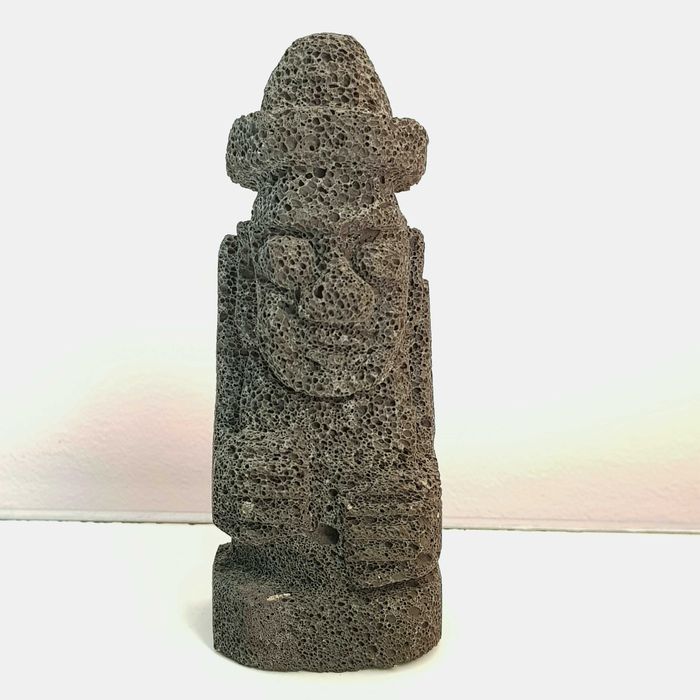 Харыбан из вулканической массы острова Чеджу (Южная Корея)