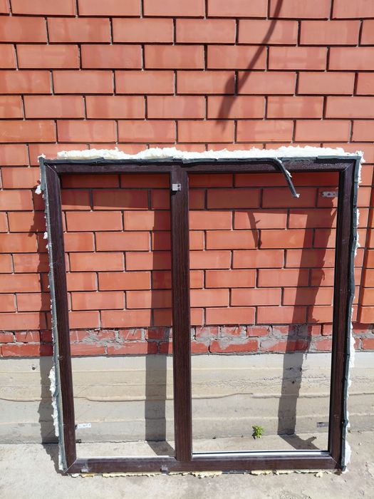 Продам б/у пластиковые окна,
