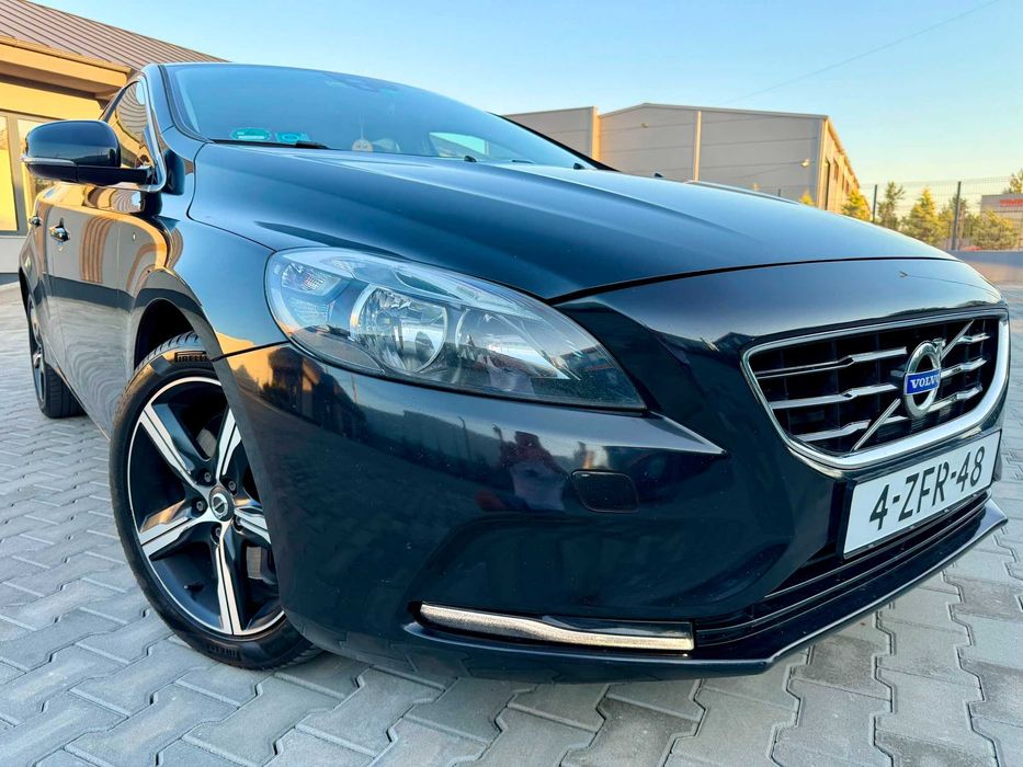 VOLVO V40 2015 — imagine 2