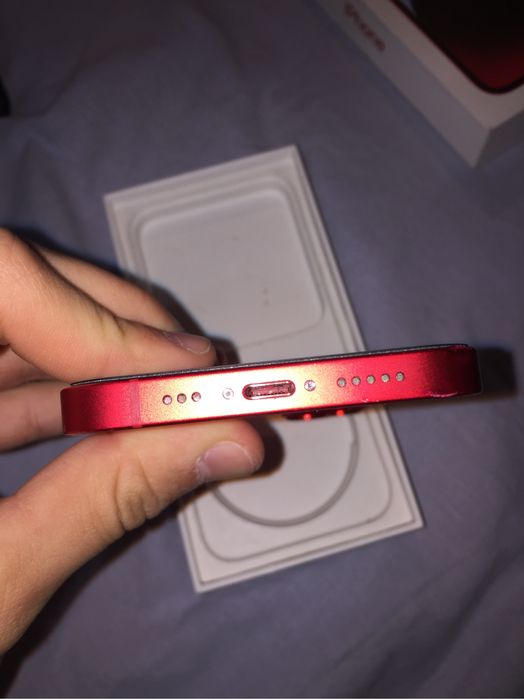 iphone 14 product red
