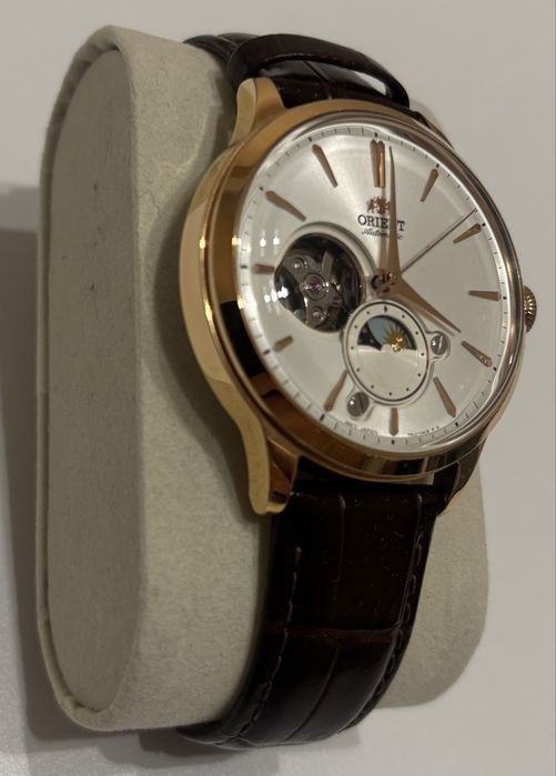 Часовник Orient RA-AS0102S30B.
