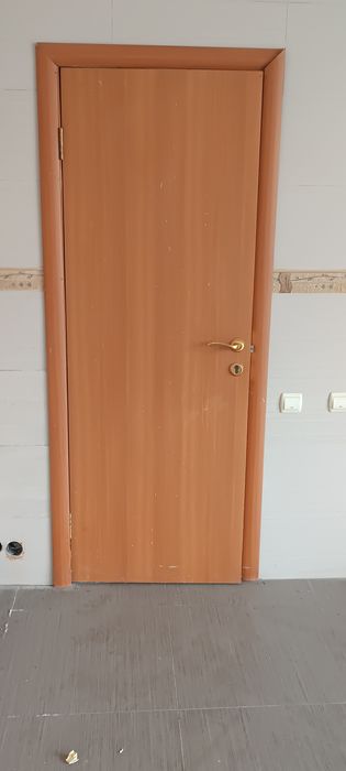 Продам окна, двери, навес, стульчик