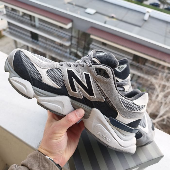 New Balance 9060 black with castlerock 9060era 44-45