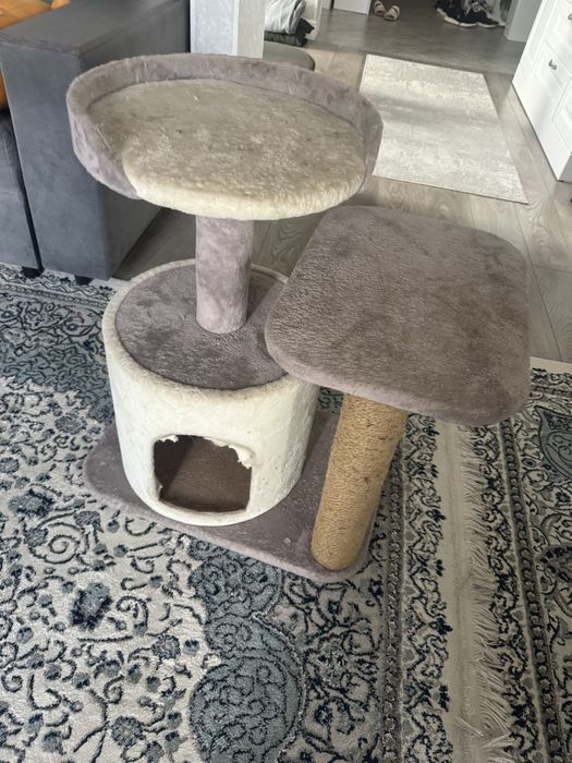 Б/У домик для кошек