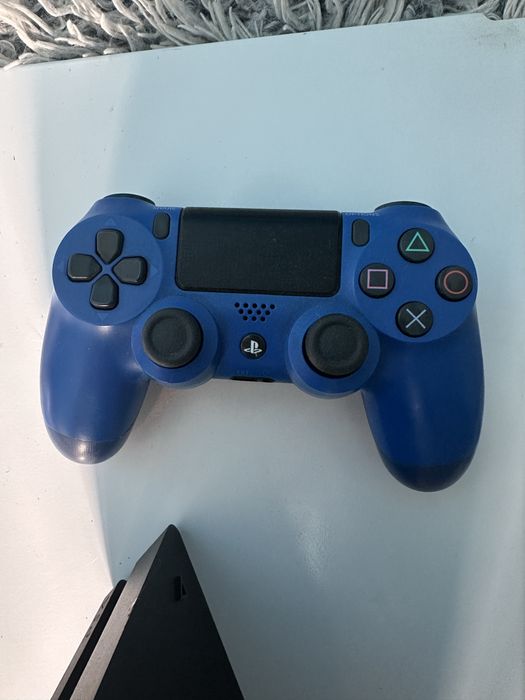 Playstation 4 slim