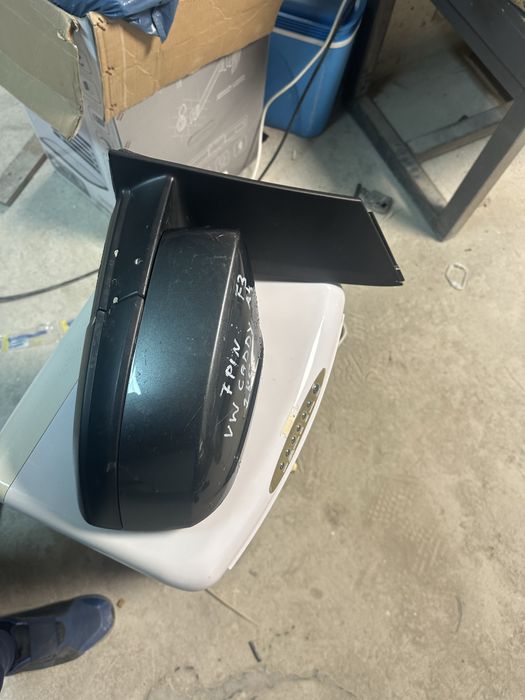 Огледала за VW Caddy