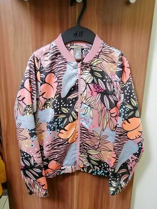 Елегантно сатенено яке