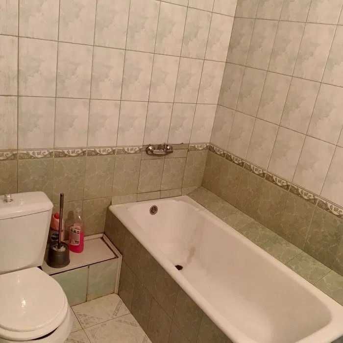 Коракамишда 2 хона 1 этаж орта ремонт