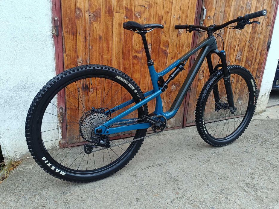 Rocky Mountain instinct 50 carbon 2023