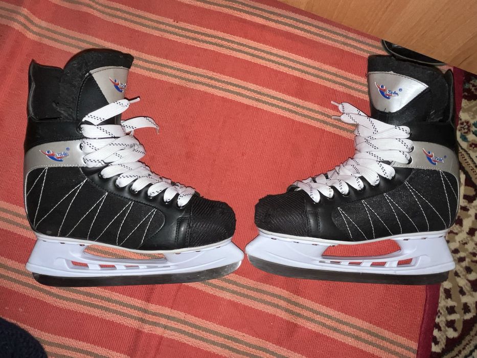 Продам коньки мужские
