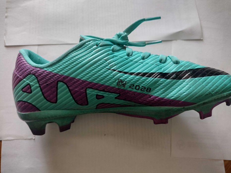 Бутонки за футбол