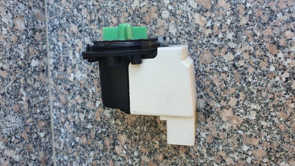 Pompa Evacuare masina spalat WHIRPOOL vertical 461973071131 Curier OLX