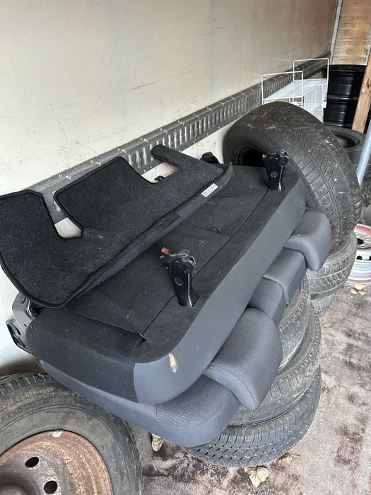 Седалки за Dacia Lodgy