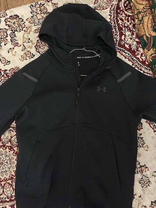 Under armour зип худи