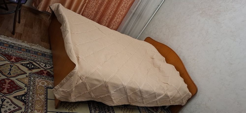 Двуспальный диван