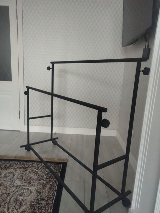 Вешалка для вещей