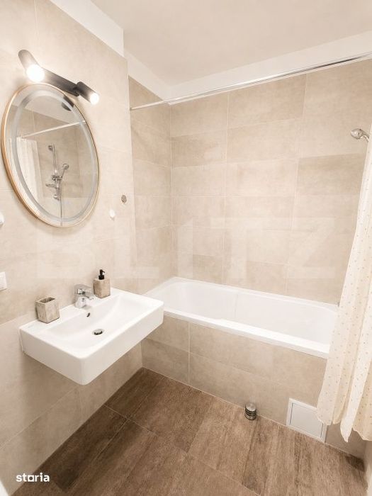 Apartament cu 2 camere, 47 mp, parcare, zona Coresi Kasper
