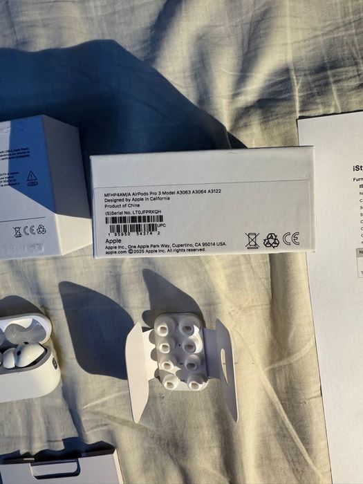 Apple AirPods Pro 3 USB-C/MagSafe-Originale,cu factura,stare excelenta