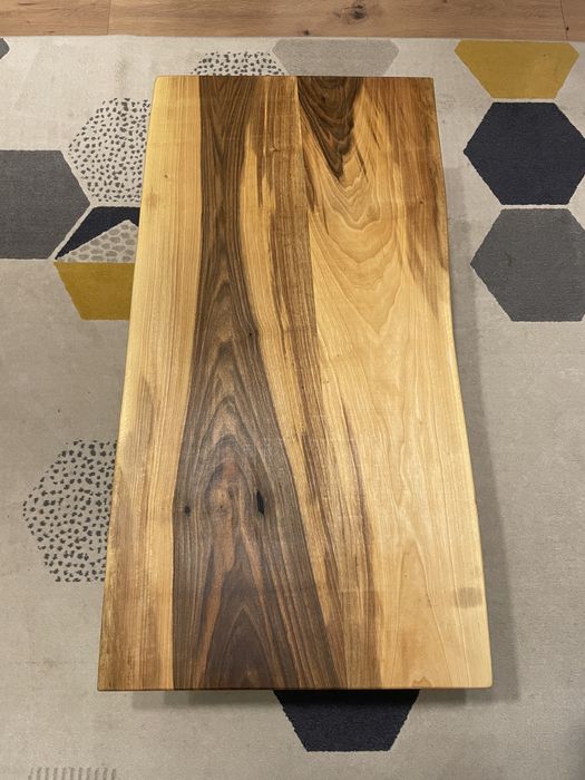 Masuta de cafea din lemn de nuc