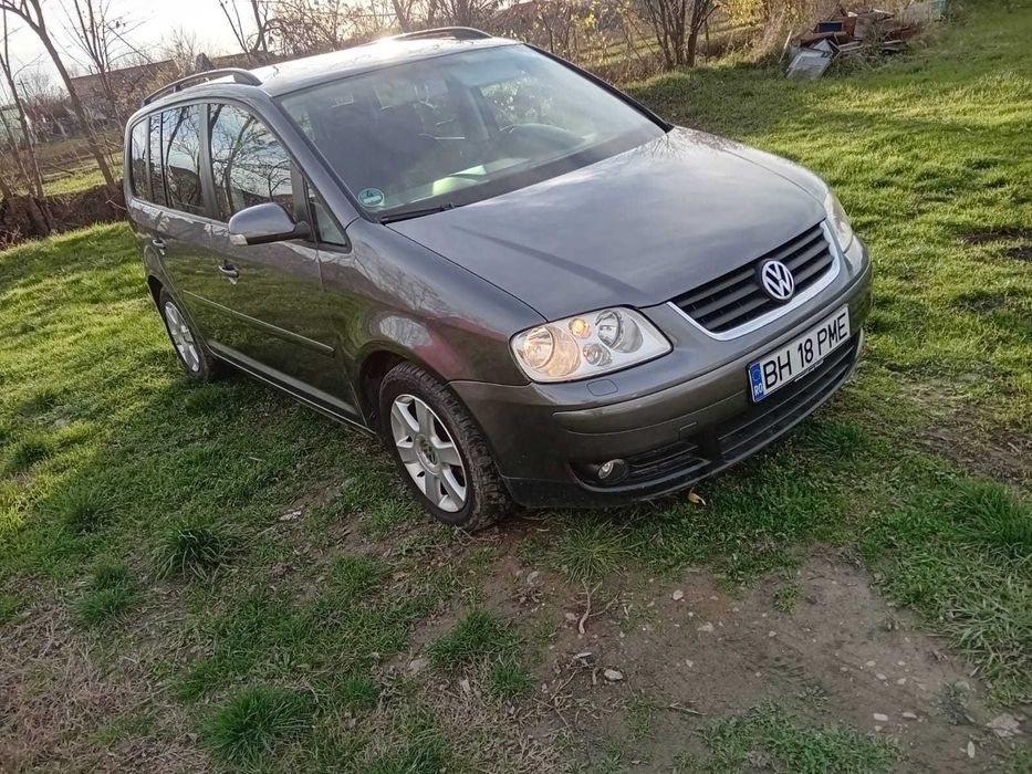 Volkswagen Touran 2.0 TDI 7 locuri recent inmatriculata