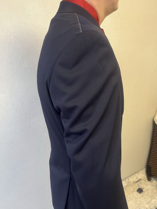 Костюм сатылады. 25 мын