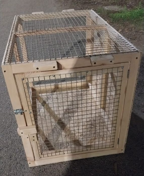 Клетка ,переноска для собак
