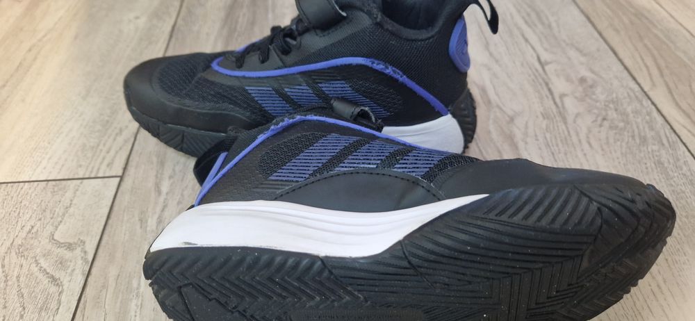 Маратонки Adidas, номер 32/33