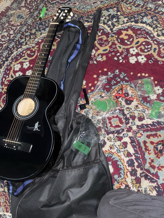 Акустическая гитара комплект