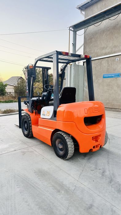 Вилочный погрузчик кара автокара