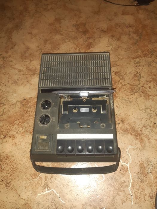 Продам магнитофон Легенда 404