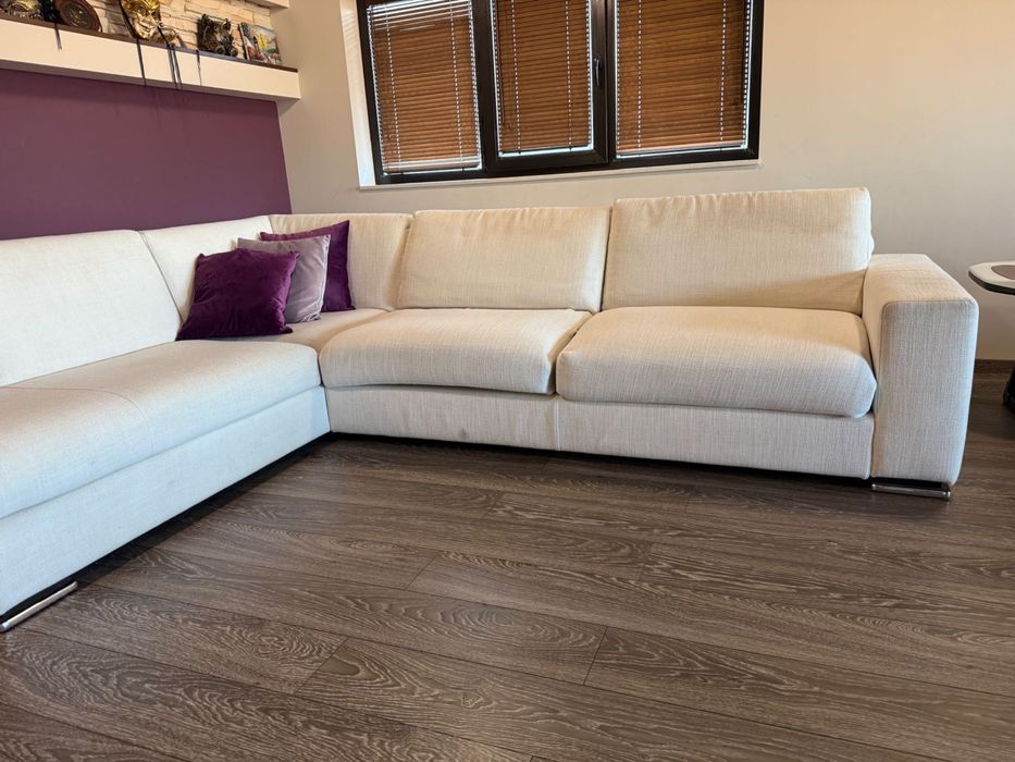 Разтегателен ъглов италиански диван Divanidea