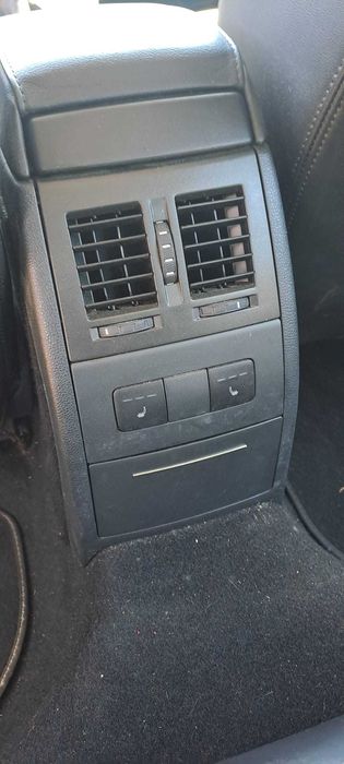 Piese pentru Skoda Octavia 2 Facelift negru Lc9x : Faruri xenon , aripi fata , bara fata cu spalatoare, trager  capota motor, motor 1.8 TFSI