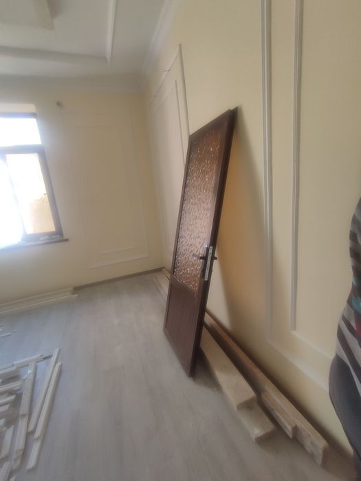 Продаюься 2 дверя