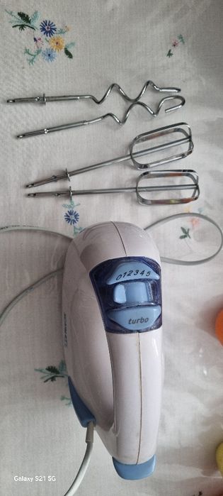 Миксер Scarlett в идеальном состоянии