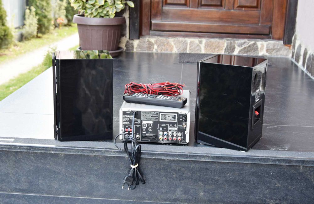 Mini-Sistem Yamaha RDX-E700 + NX-E 700, amplificator + dvd + boxe + cd + tuner