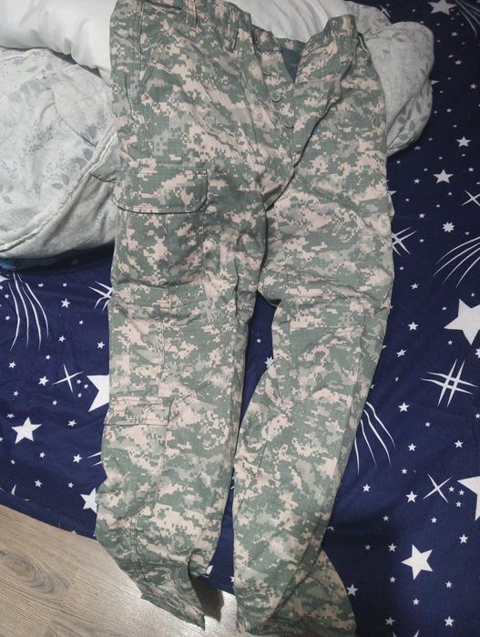 Камуфлажни дрехи за лов и риболов