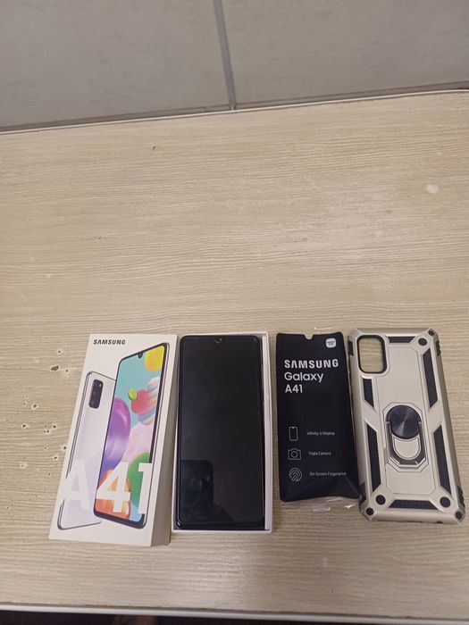 Продам  samsung  a 41.