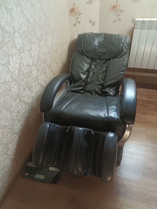 Массажный кресло