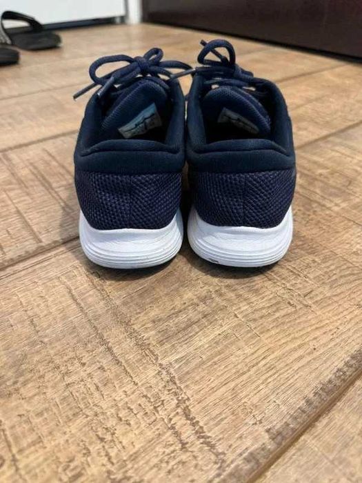 Lot 2 perechi de adidasi dama, Nike si Asics