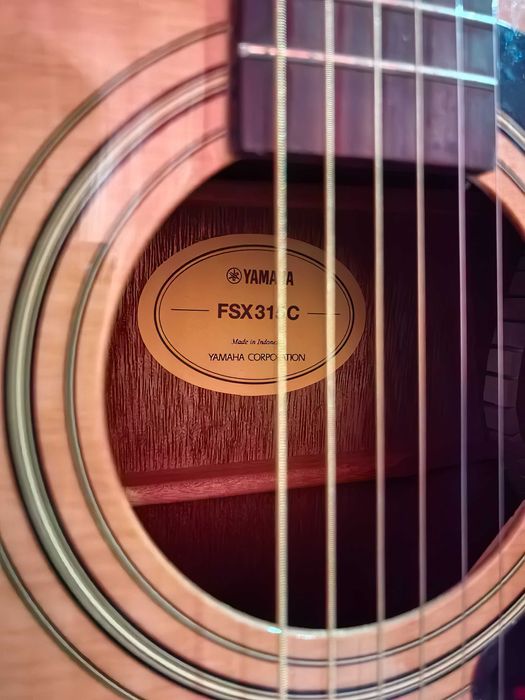 - ПРОДАМ гитару!