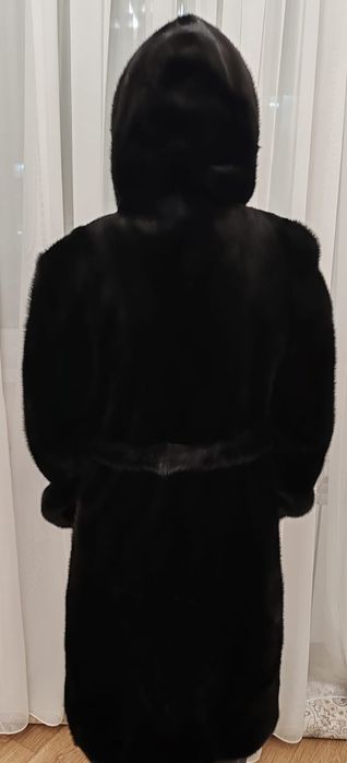 Продам норковую шубу