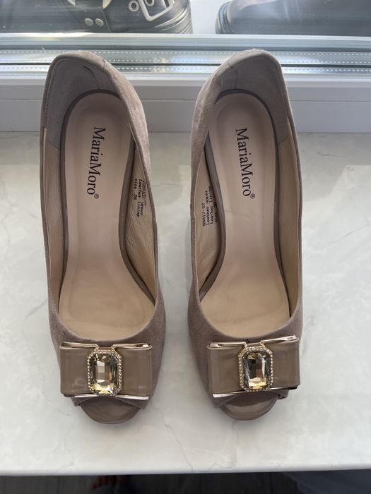 Продам туфли 39 размер