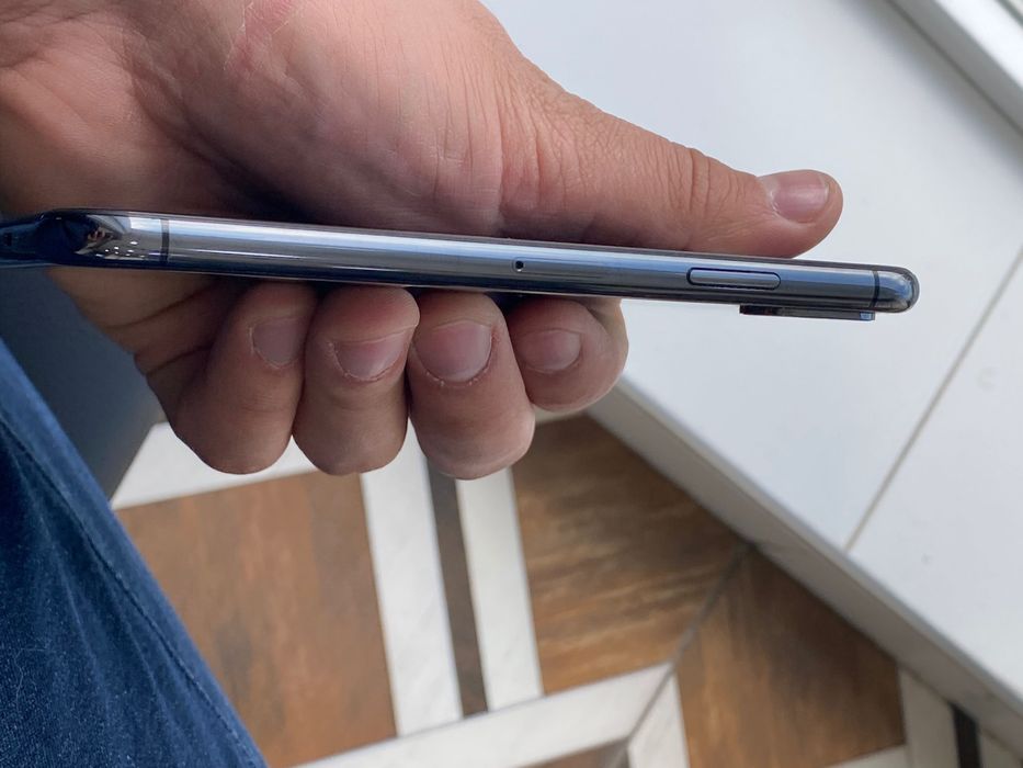 Iphone. xs 64gb срочно