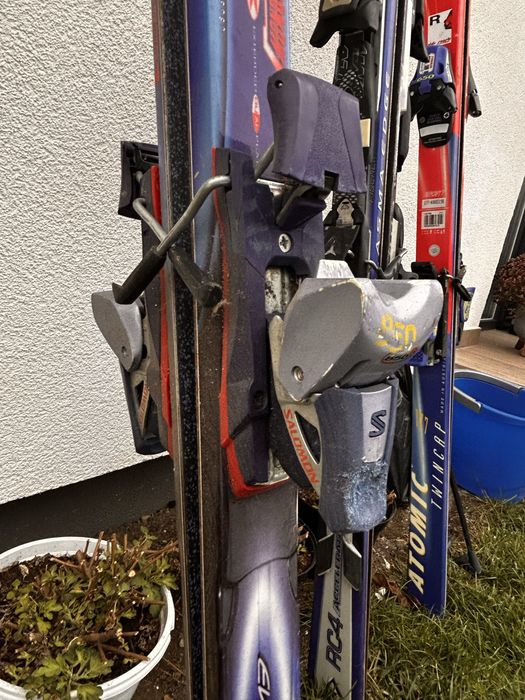 Skiuri  Salomon de vanzare