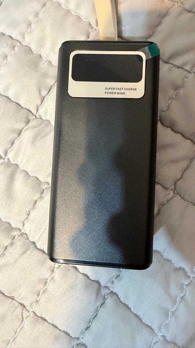 Power bank 100.000 mAh, Încărcare Rapidă Bidirecțională de 22.5W, nou 300 RON