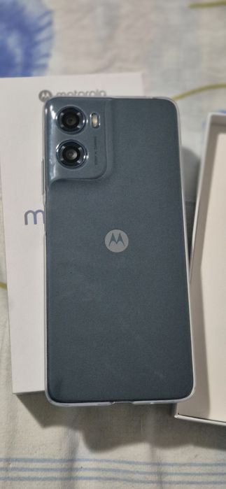Vând motorola g06
