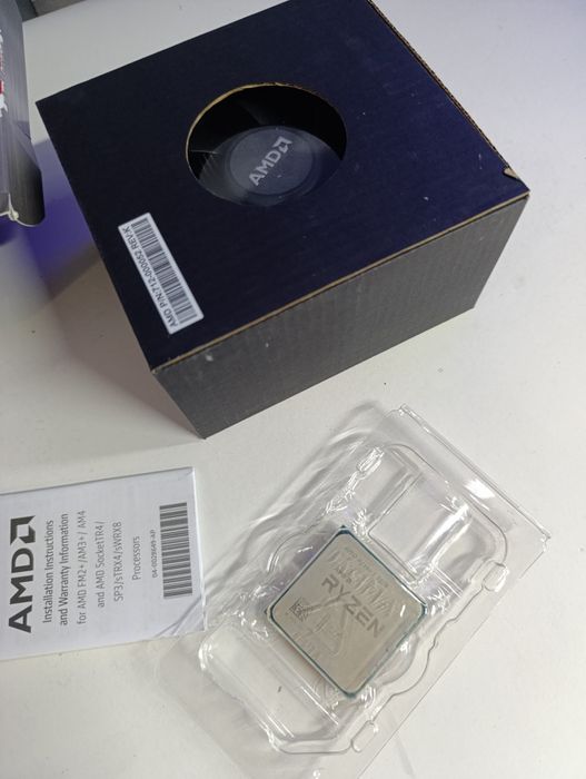 Procesor ryzen 5 5500 ca nou în garanție pc garage  20 luni