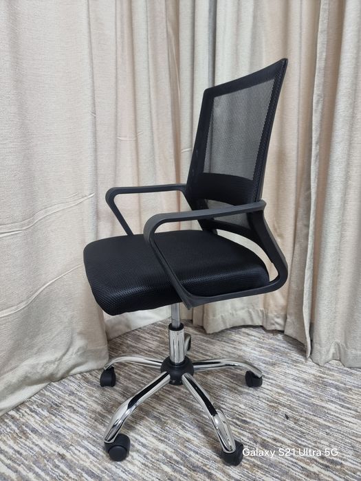 Ofis uchun kreslo