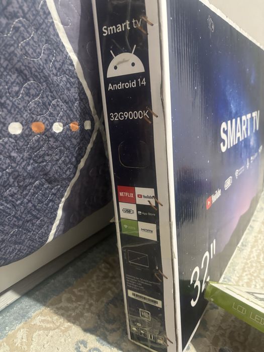 Телевизор смарт 32 новый с кранштейном