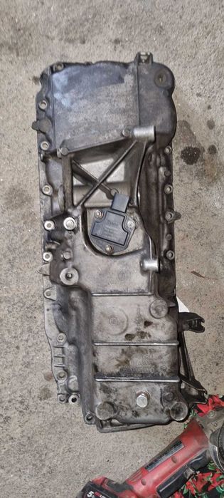 Baie ulei motor BMW Seria 3 E90 91 92 N57 3.0 COD 7800323